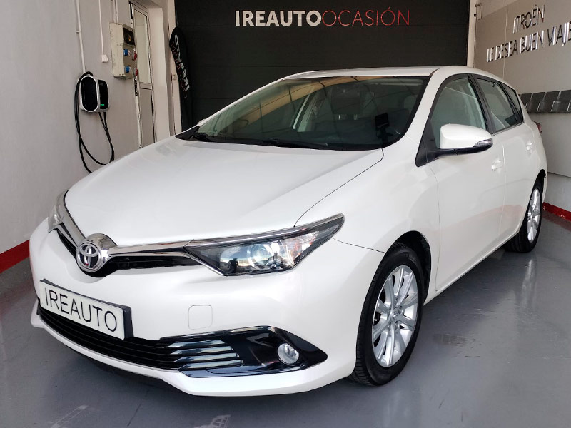 Ocasion TOYOTA Auris 130 Business Tenerife